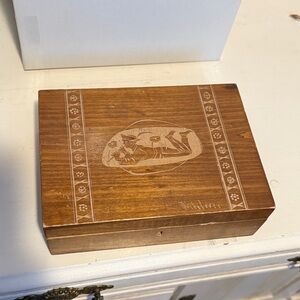 Wooden Trinket Box with Engraved Design signed pied piper